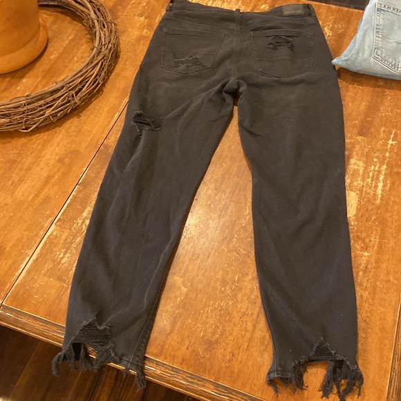 AE Mom Jeans size 6 regular - Picture 4 of 4